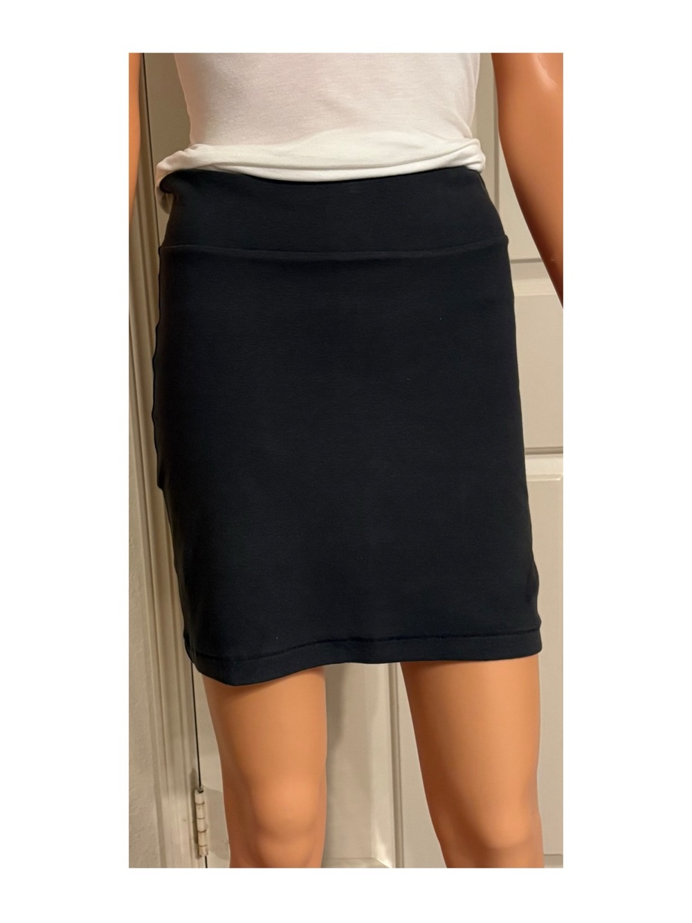 Forever 21 Black Knit Mini Skirt